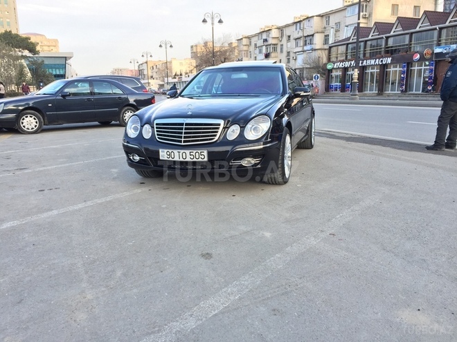 Mercedes E 350 2006, 146,000 km - 3.5 l - Bakı
