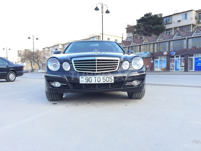 Mercedes E 350 2006, 146,000 km - 3.5 l - Bakı