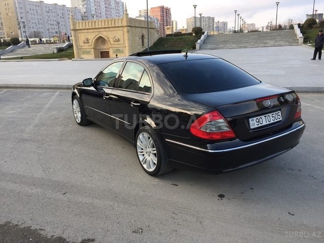 Mercedes E 350 2006, 146,000 km - 3.5 l - Bakı