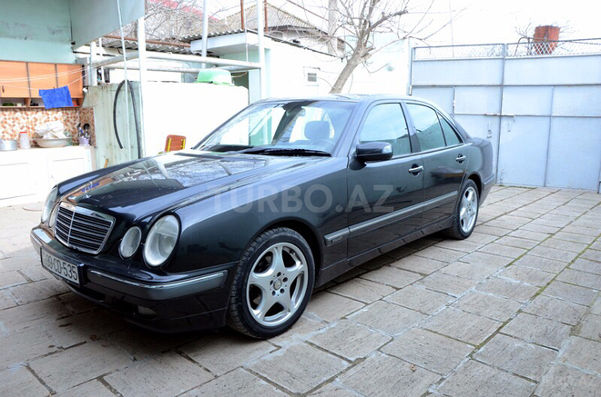 Mercedes E 240 1999, 183,657 km - 2.4 l - Bakı