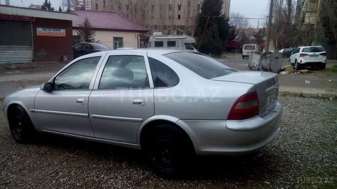 Opel Vectra 1998, 2,333,222 km - 2.0 l - Bakı