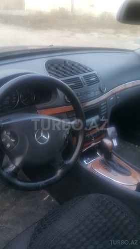 Mercedes E 220 2003, 388,000 km - 2.2 l - Bakı