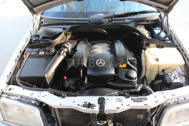 Mercedes C 240 1999, 290,000 km - 2.4 l - Bakı