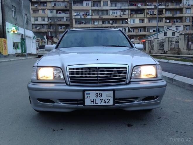 Mercedes C 200 2000, 121,565 km - 2.0 l - Bakı