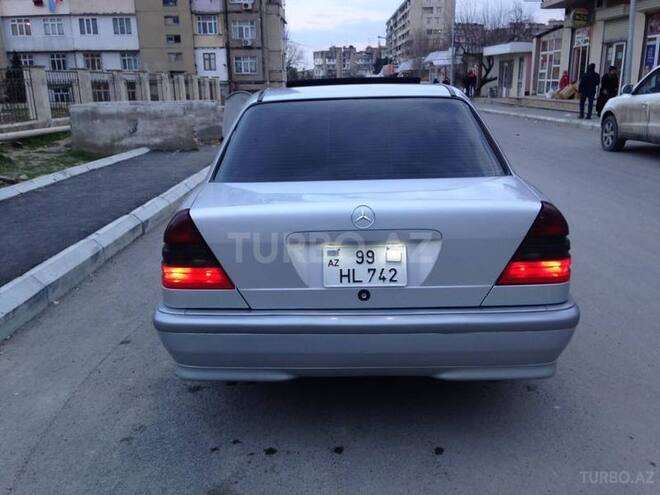 Mercedes C 200 2000, 121,565 km - 2.0 l - Bakı