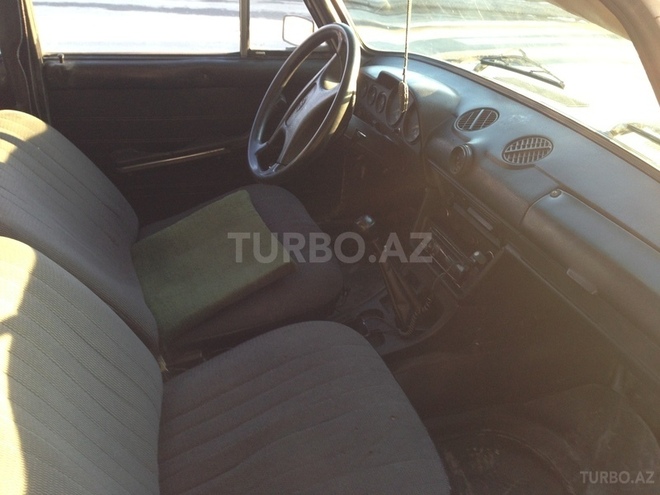 LADA (VAZ) 2106 1989, 900,000 km - 1.3 l - Qax