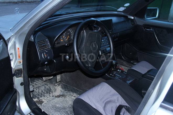 Mercedes C 280 1995, 32,151 km - 2.8 l - Bakı
