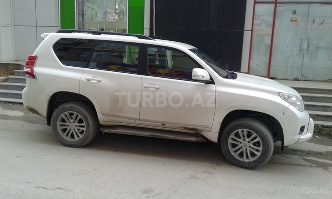 Toyota Prado 2011, 90,600 km - 2.7 l - Bakı