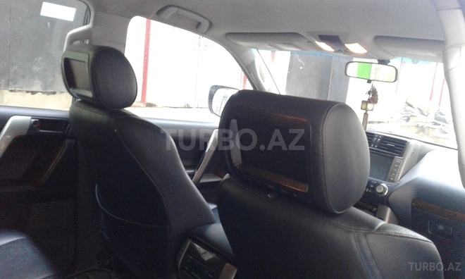 Toyota Prado 2011, 90,600 km - 2.7 l - Bakı