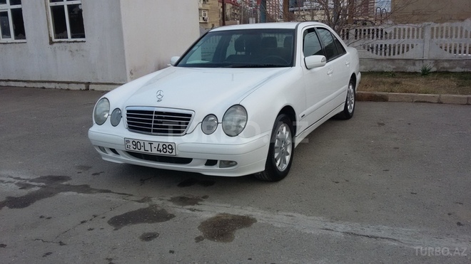 Mercedes E 200 2000, 214,000 km - 2.0 л - Sumqayıt