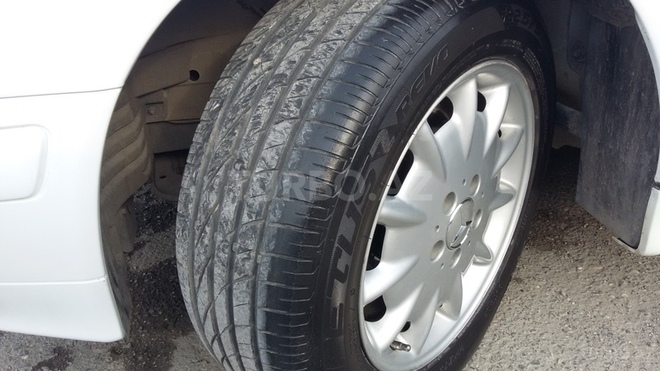 Mercedes E 200 2000, 214,000 km - 2.0 л - Sumqayıt