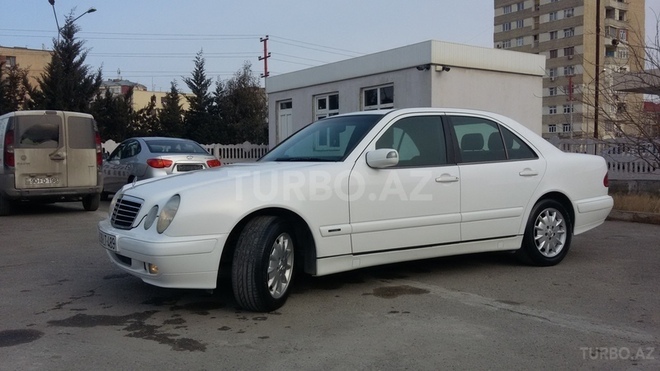 Mercedes E 200 2000, 214,000 km - 2.0 л - Sumqayıt