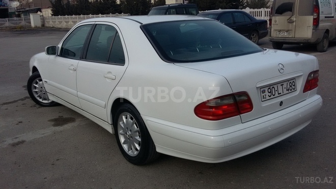 Mercedes E 200 2000, 214,000 km - 2.0 л - Sumqayıt