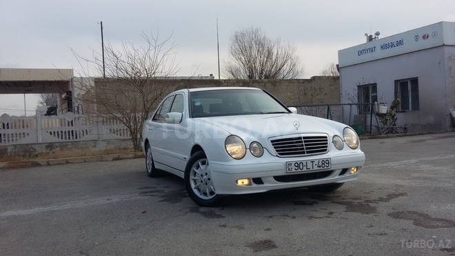 Mercedes E 200 2000, 214,000 km - 2.0 л - Sumqayıt