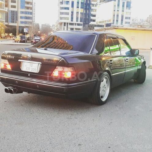 Mercedes E 320 1995, 289,000 km - 3.2 л - Bakı