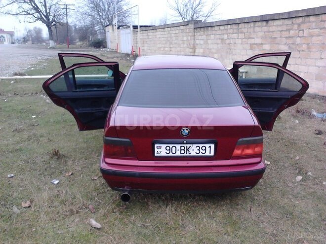 BMW 316 1993, 220 km - 1.6 l - Qusar