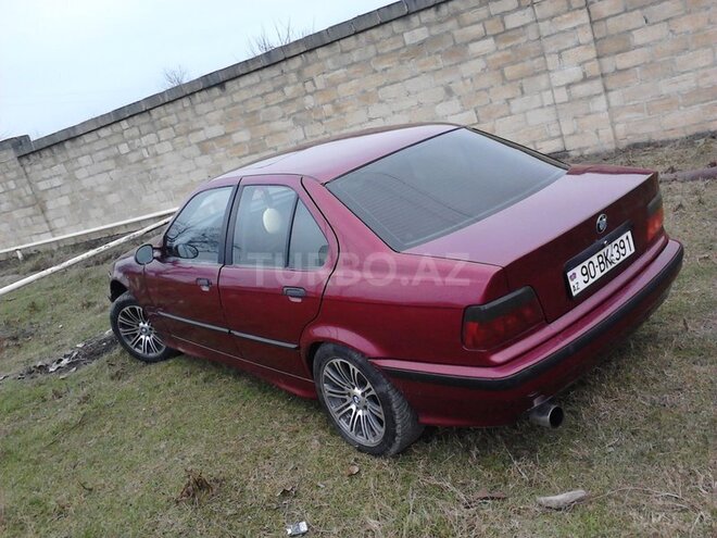 BMW 316 1993, 220 km - 1.6 l - Qusar