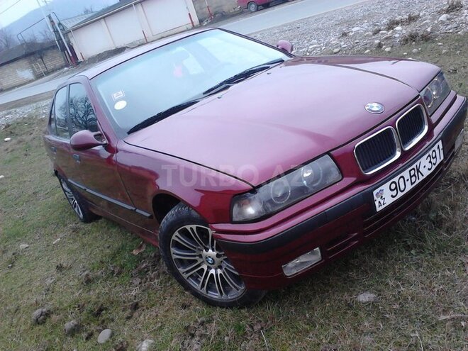 BMW 316 1993, 220 km - 1.6 l - Qusar