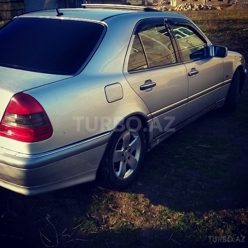 Mercedes C 220 1995, 150,000 km - 0.2 l - Masallı