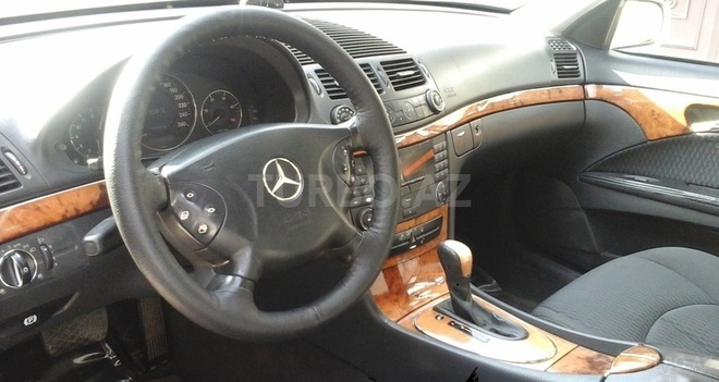 Mercedes E 270 2002, 447,000 km - 2.7 l - Bakı