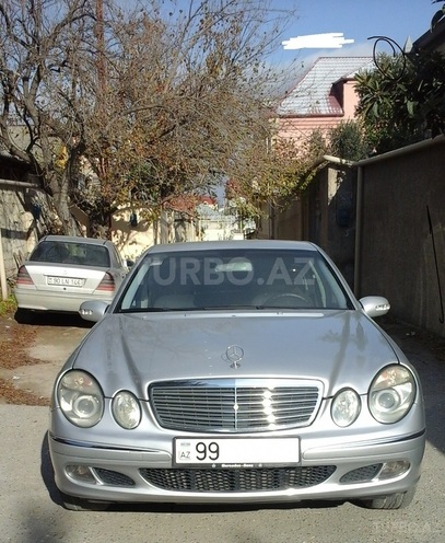 Mercedes E 270 2002, 447,000 km - 2.7 l - Bakı