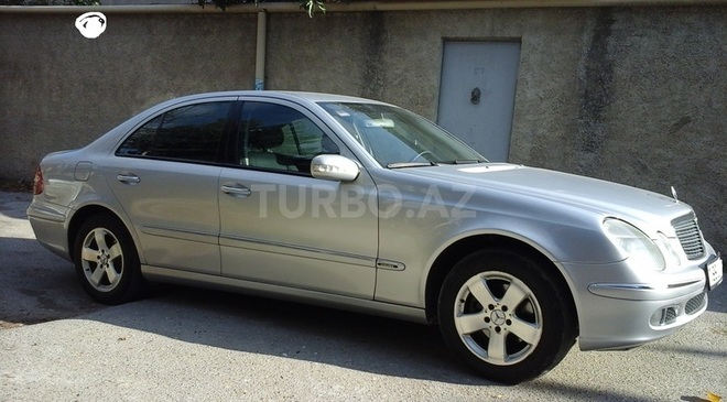 Mercedes E 270 2002, 447,000 km - 2.7 l - Bakı