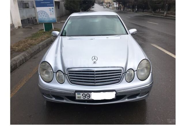 Mercedes E 220 2005, 235,000 km - 2.2 l - Bakı