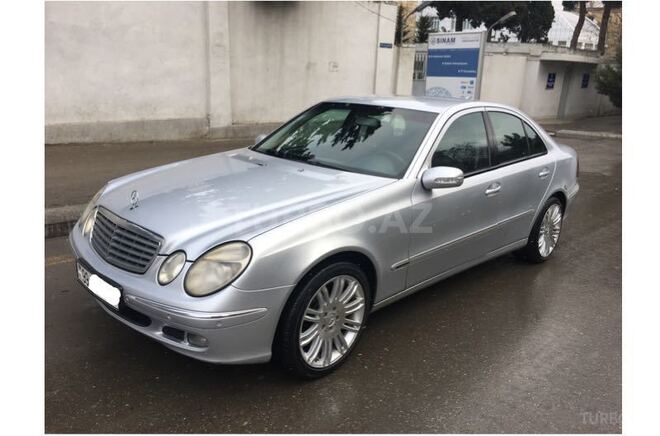 Mercedes E 220 2005, 235,000 km - 2.2 l - Bakı