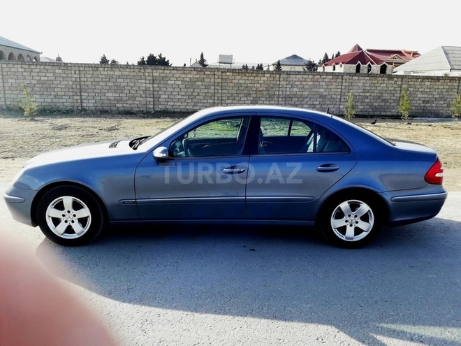 Mercedes E 320 2004, 240,000 km - 3.2 л - Bakı