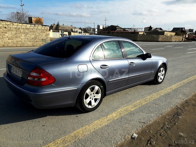 Mercedes E 320 2004, 240,000 km - 3.2 л - Bakı