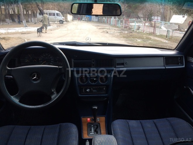 Mercedes 190 1992, 225,000 km - 2.0 l - Sumqayıt