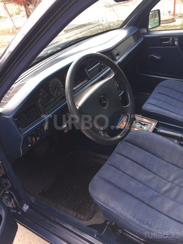 Mercedes 190 1992, 225,000 km - 2.0 l - Sumqayıt
