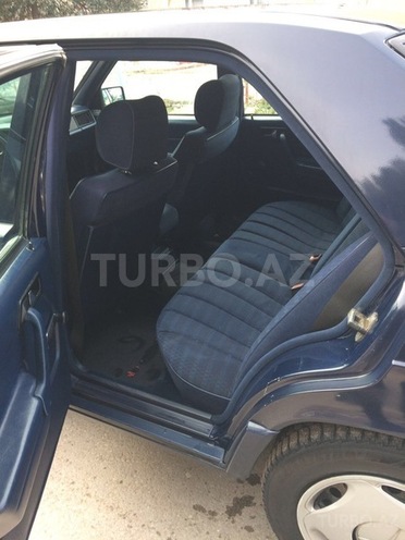 Mercedes 190 1992, 225,000 km - 2.0 l - Sumqayıt