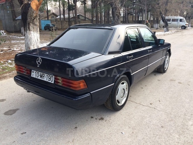 Mercedes 190 1992, 225,000 km - 2.0 l - Sumqayıt