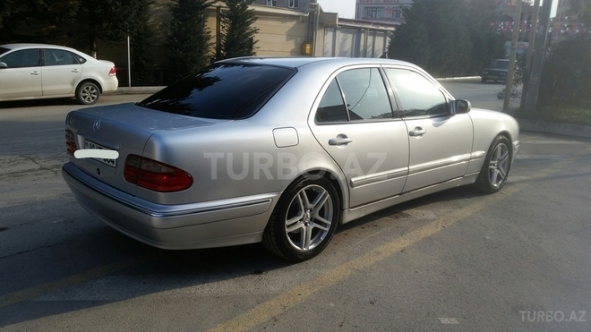 Mercedes E 240 2000, 280,000 km - 2.4 l - Bakı