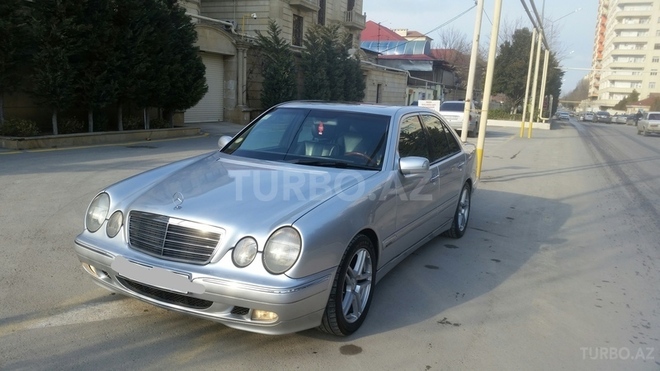 Mercedes E 240 2000, 280,000 km - 2.4 l - Bakı
