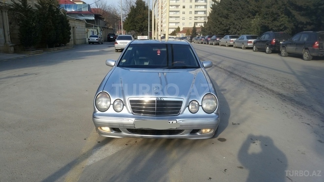 Mercedes E 240 2000, 280,000 km - 2.4 l - Bakı