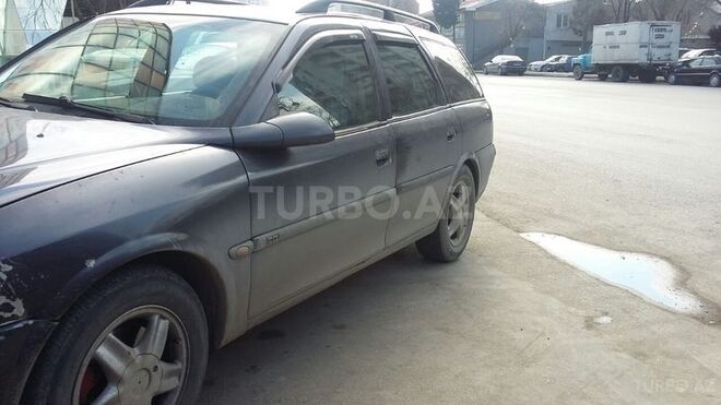 Opel Vectra 1997, 258,000 km - 2.0 l - Bakı