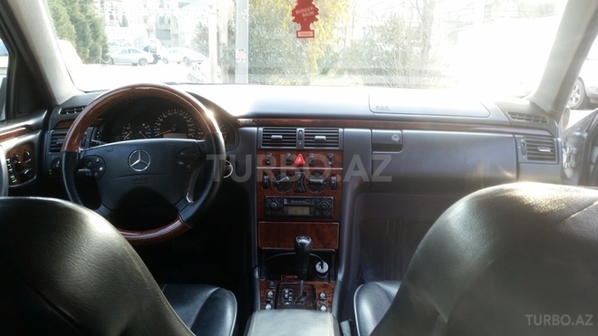 Mercedes E 240 2000, 280,000 km - 2.4 l - Bakı
