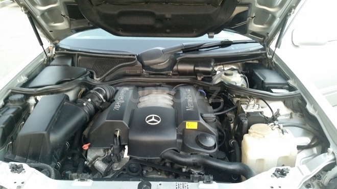 Mercedes E 240 2000, 280,000 km - 2.4 l - Bakı
