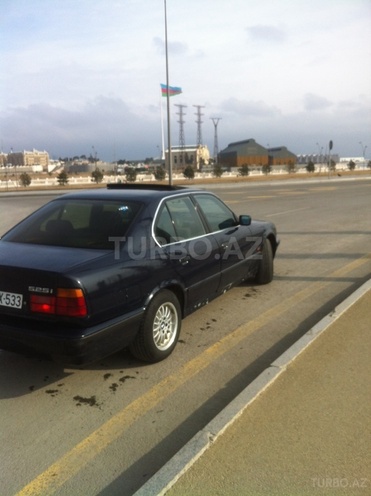 BMW 525 1994, 258,000 km - 2.5 l - Bakı
