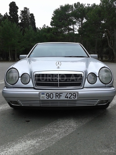 Mercedes E 240 1997, 270,000 km - 2.4 l - Sumqayıt