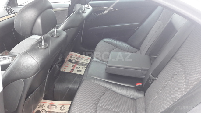 Mercedes E 240 2005, 159,000 km - 2.6 l - Bakı