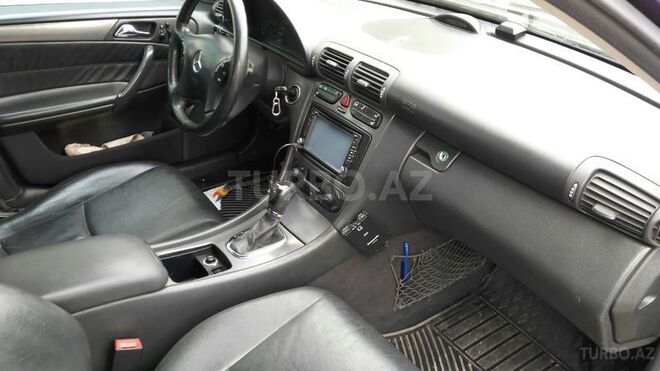 Mercedes C 240 2001, 205,000 km - 2.6 л - Şirvan
