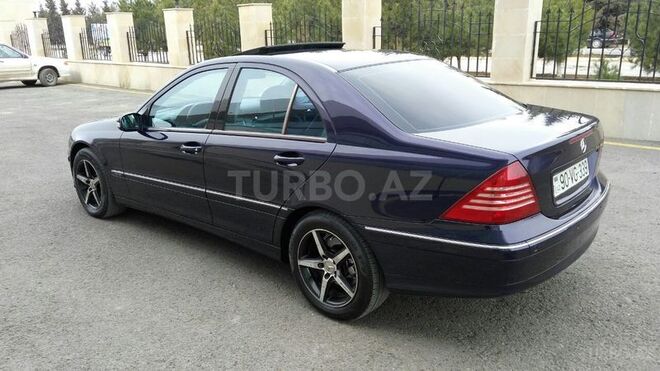 Mercedes C 240 2001, 205,000 km - 2.6 л - Şirvan