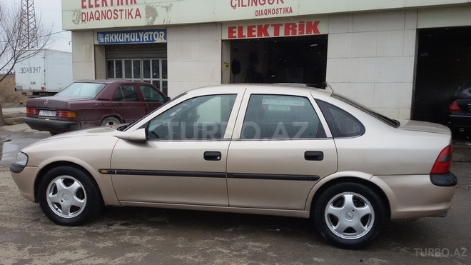 Opel Vectra 1998, 212,000 km - 1.6 l - Sumqayıt