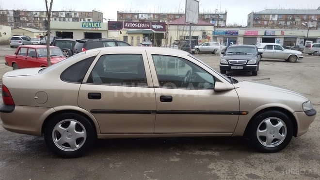 Opel Vectra 1998, 212,000 km - 1.6 l - Sumqayıt