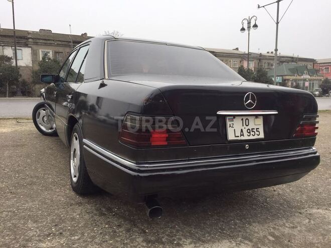 Mercedes E 300 1994, 280,000 km - 3.0 л - Bakı