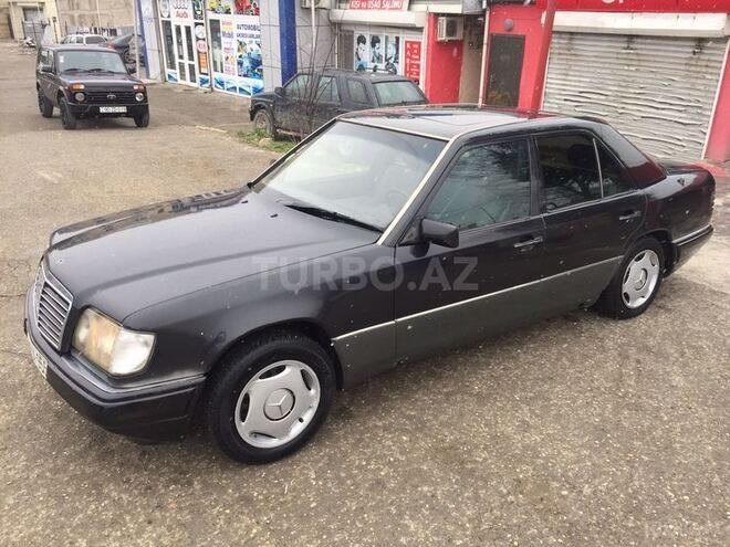 Mercedes E 300 1994, 280,000 km - 3.0 л - Bakı