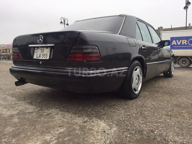 Mercedes E 300 1994, 280,000 km - 3.0 л - Bakı